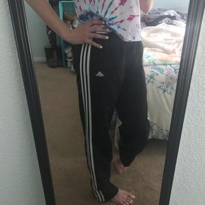 LIKE NEW🎀✨ Addidas Sweat pants